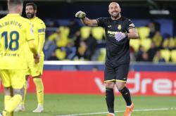 开云平台-比利亚雷亚尔球员在比赛中闪耀光芒