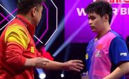 开云体育APP下载-法兰克福英勇上演席卷球场壮举