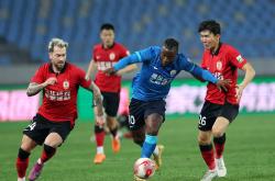 开云体育平台APP-欧预赛角逐激情四溢，球员拼搏豪取胜利