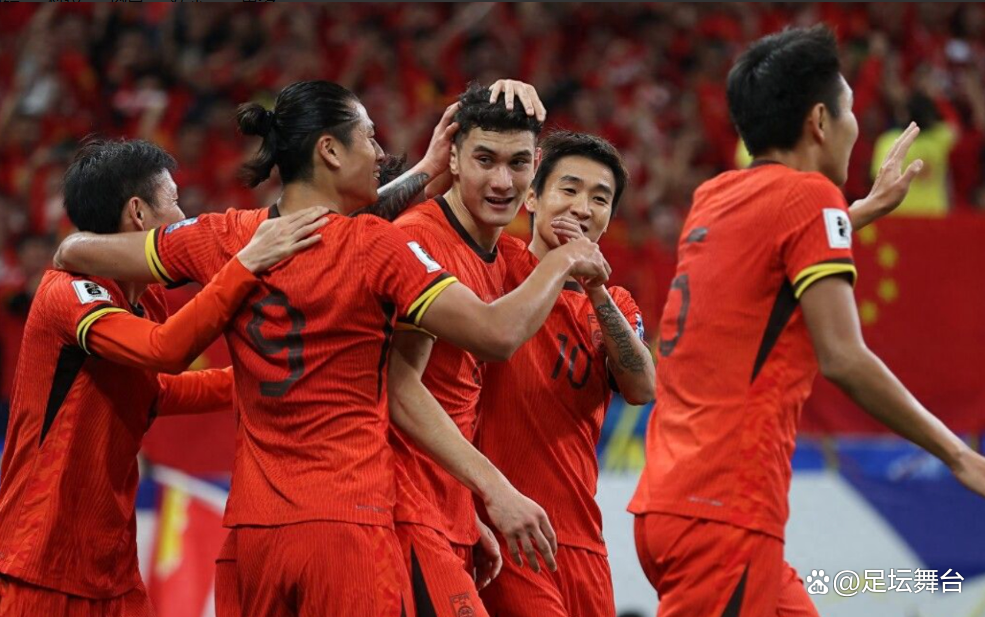 创造历史！球员们决战赛场，向胜利进发