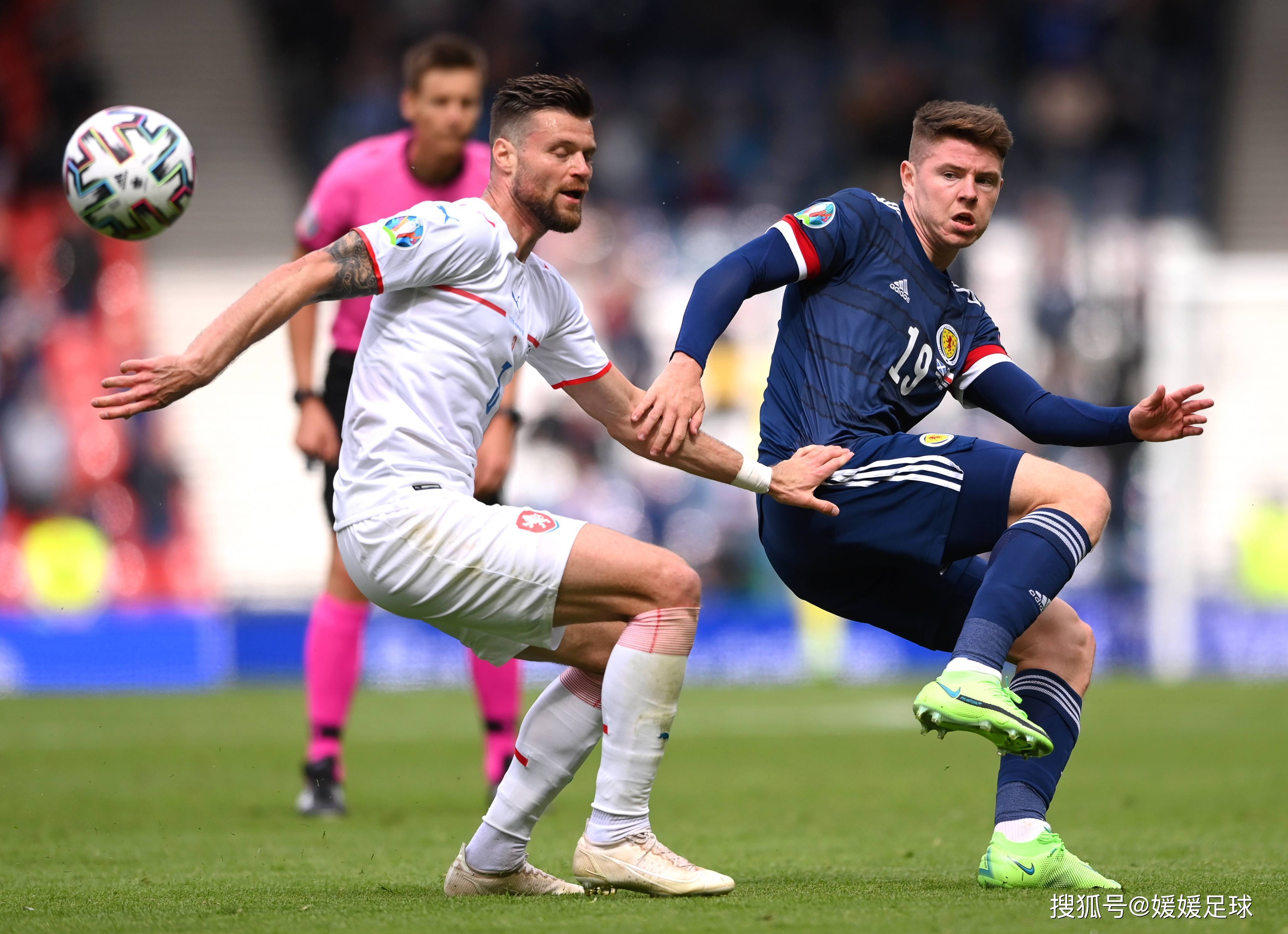 欧洲足球赛事最新排名曝光,球队士气倍增的简单介绍 欧洲足球赛事最新排名曝光,球队士气倍增的简单介绍