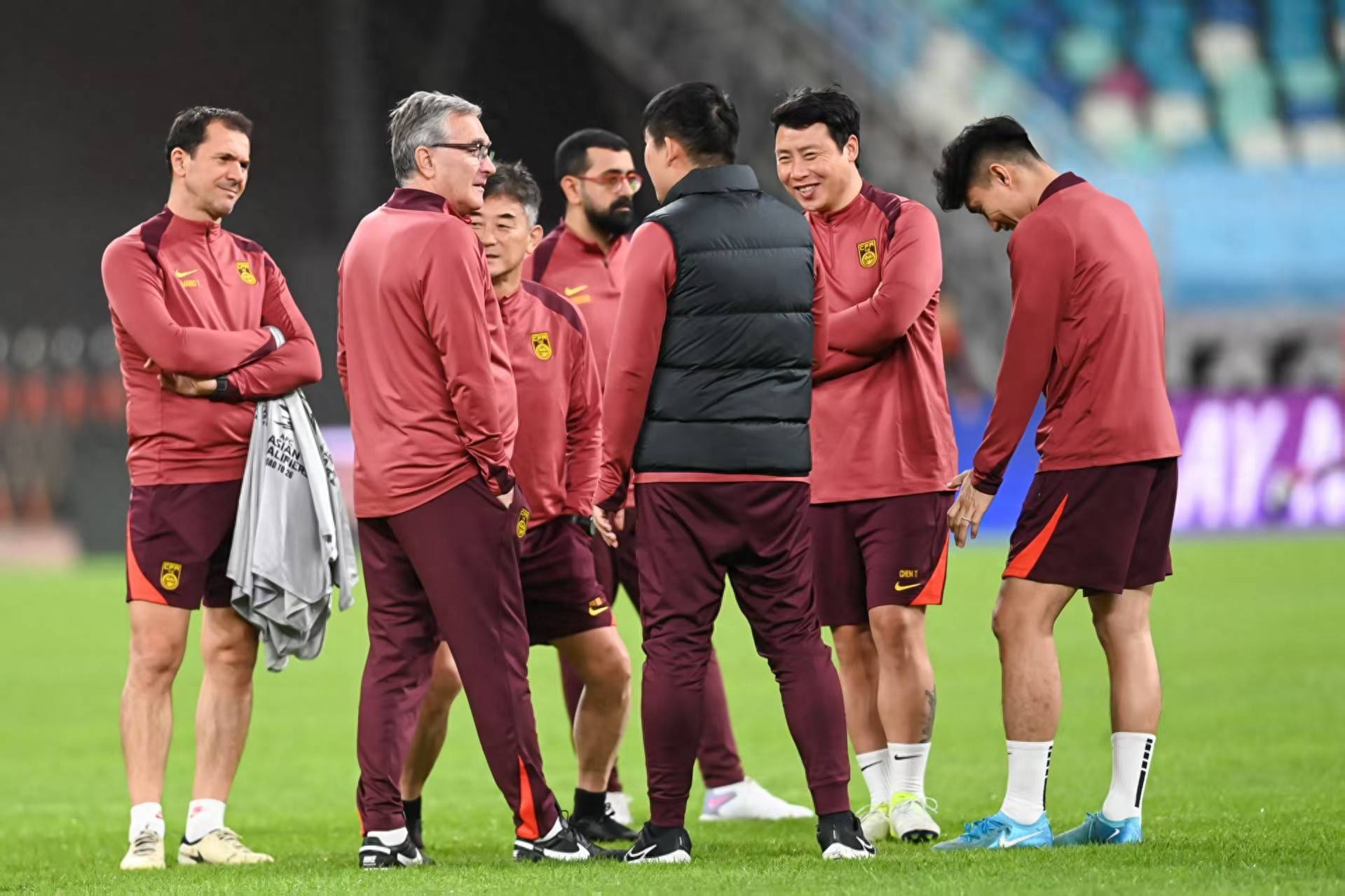 国家队备战计划公布,备受球迷瞩目 国家队备战计划公布,备受球迷瞩目