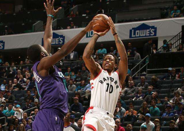 猛龙大胜黄蜂,保持不败纪录 猛龙大胜黄蜂,保持不败纪录