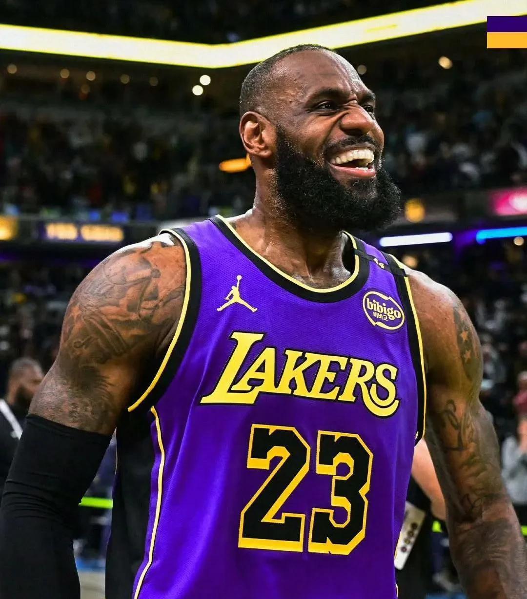 包含湖人完胜公牛：詹姆斯全场高效表现砍分的词条